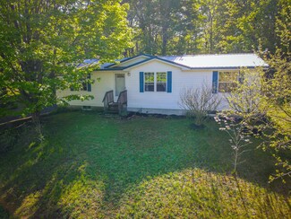 338 Valley St, Shelby, MI 49455