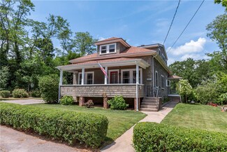 93 Youngs Ave, West Warwick, RI 02893