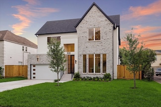 806 Holton St, Bellaire, TX 77401