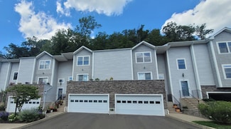 48 Stetson Place, Danbury, CT 06811