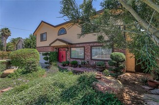23156 Smith Rd, Chatsworth, CA 91311