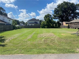 526 Papworth Ave, Metairie, LA 70005