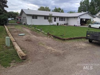 315 NW Wilson Cir, Mountain Home, ID 83647