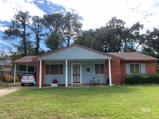 4103 Yorkshire Ln, Mobile, AL 36609