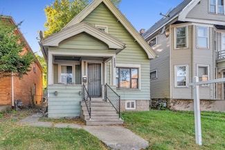 3221 N 38th St, Milwaukee, WI 53216