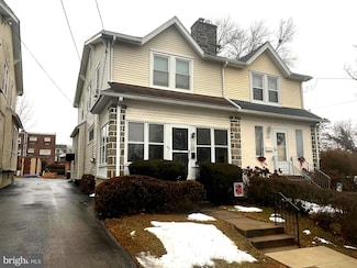 46 Waverly Rd, Havertown, PA 19083