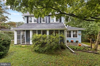 35 Lloyd Ave, Malvern, PA 19355