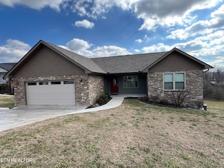 499 S Glen Rd, Maynardville, TN 37807