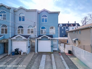 20 Saint Johns Ave, Staten Island, NY 10305
