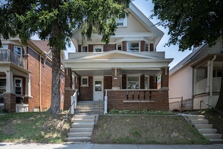 3066 N Pierce St, Milwaukee, WI 53212
