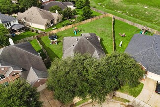 7523 Chathan Glen Ln, Richmond, TX 77407