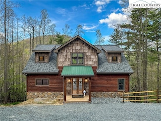 371 Hews Cir, Blowing Rock, NC 28605