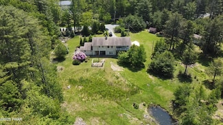 177 Crane Rd, Lakeville, PA 18438