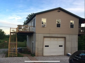 2746 Vickers Rd, Marietta, OH 45750