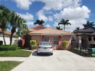 1005 NW 132nd Ave W, Miami, FL 33182