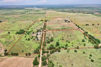 907 County Road 3, Turkey, TX 79261