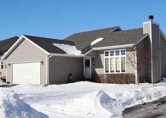 905 Walnut St, Genoa, IL 60135