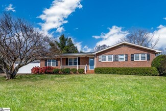 404 Knollwood Dr, Mauldin, SC 29662
