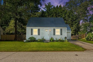 45 Chamberlain Ave, Brunswick, ME 04011