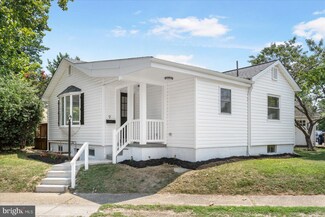 9 Elm Dr, Middle River, MD 21220