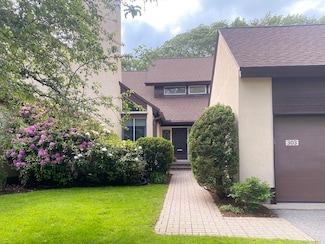 303 Goddard Ave, Brookline, MA 02445