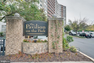 5340 Holmes Run Pkwy Unit 712, Alexandria, VA 22304
