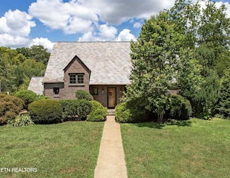 3929 Glenfield Dr, Knoxville, TN 37919