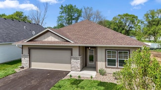 17714 Everest Ave, Lakeville, MN 55044