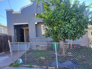 2137 E 27th St, Oakland, CA 94606