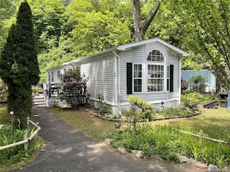 48 Josephine Ave, Rosendale, NY 12472