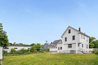 10 Cranes Ct, Woburn, MA 01801