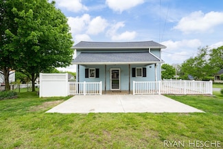 291 Church St, Saranac, MI 48881