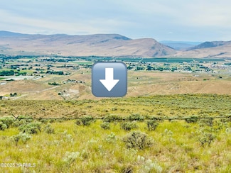 NKA Woodward Rd W, Yakima, WA 98901