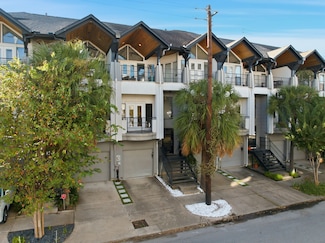 1628 Van Buren St, Houston, TX 77006