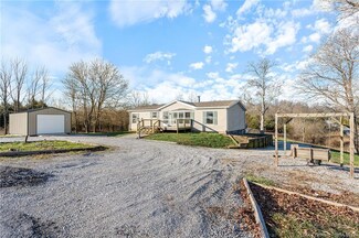 11515 Tulip Dr SE, Laconia, IN 47135