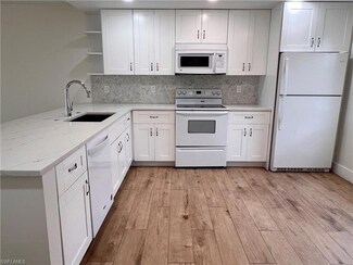 123 Palm Dr Unit 2861, Naples, FL 34112