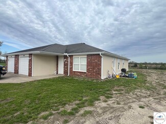 100 NW 4343 P Ln, Clinton, MO 64735