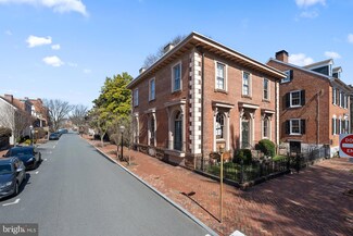 4 The Strand, New Castle, DE 19720