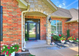 2713 Old Towne Trail, Shawnee, OK 74804