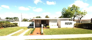 11031 SW 43rd St, Miami, FL 33165