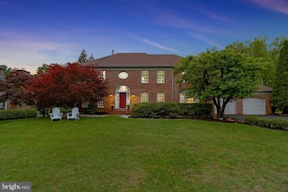 9908 Kentsdale Dr, Potomac, MD 20854