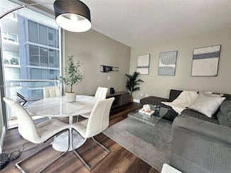 1050 Brickell Ave Unit 2220, Miami, FL 33131