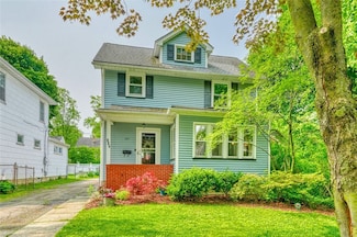 147 Wilsonia Rd, Rochester, NY 14609