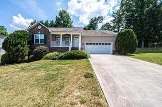 118 Heritage Creek Dr, Hickory, NC 28601