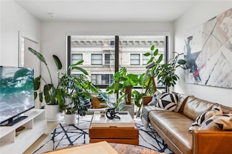 400 S Broadway Unit 1011, Los Angeles, CA 90013