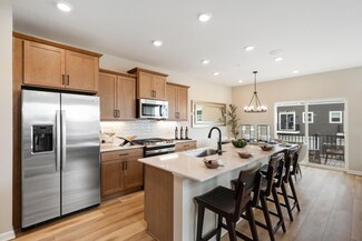13640 Pine Dr, Rogers, MN 55374