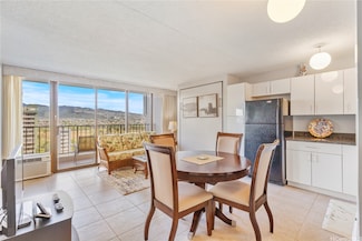 201 Ohua Ave Unit 1409-T2 (Mauka), Honolulu, HI 96815