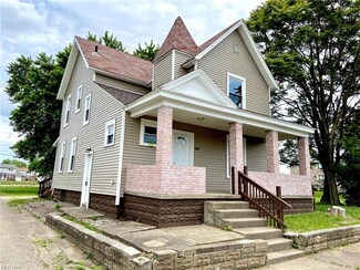 1113 8th St NE, Canton, OH 44704