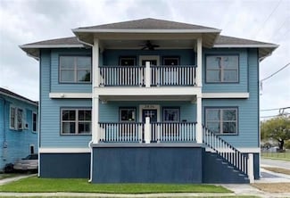 2836 General Pershing St, New Orleans, LA 70115