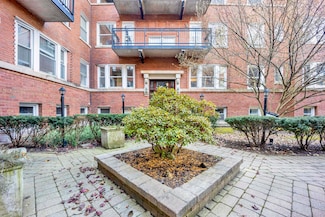 847 W Belle Plaine Ave Unit G, Chicago, IL 60613